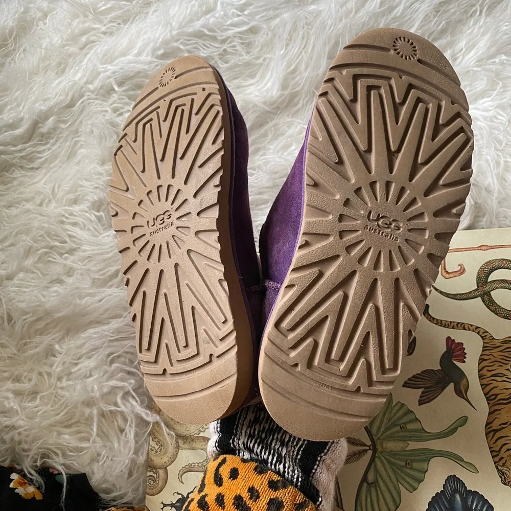 UGG‎ purple classic short boots